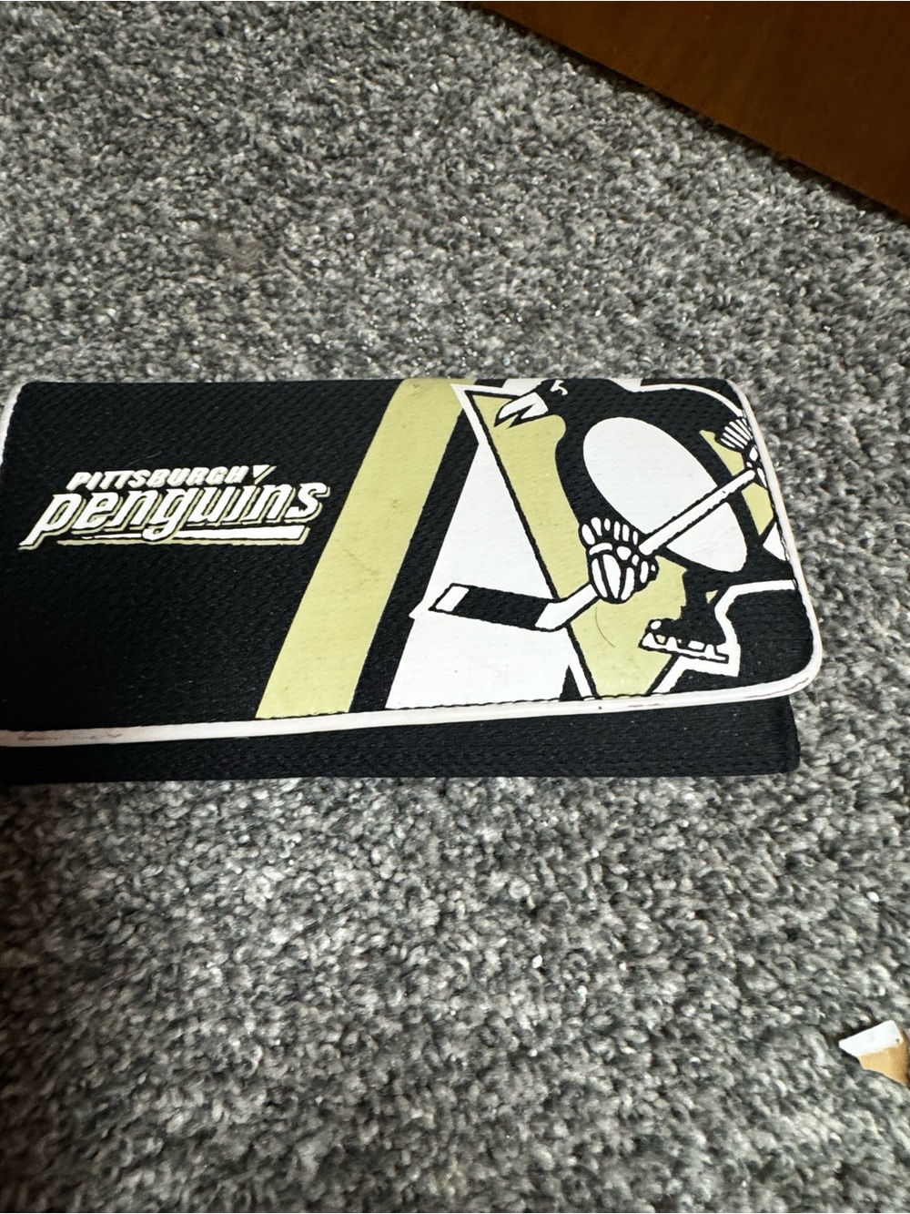Pittsburgh Penguins Black Logo Clutch Wallet